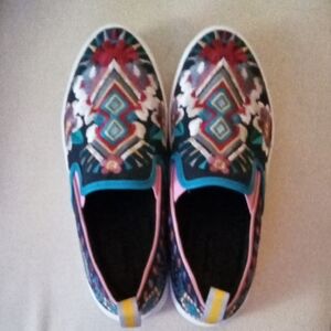 Johnny Was Grey and Purple/ Pink Blue Embroidered Footwear/ Loafer Sz 9